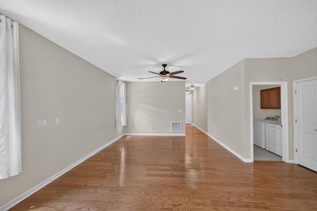 160 Zuni River Circle SW, Los Lunas, NM 87031