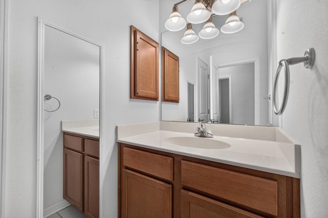 160 Zuni River Circle SW, Los Lunas, NM 87031