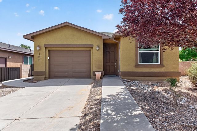 160 Zuni River Circle SW, Los Lunas, NM 87031
