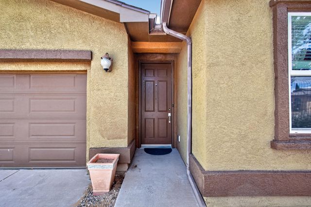 160 Zuni River Circle SW, Los Lunas, NM 87031
