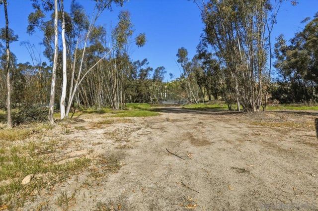 5461 Rainbow Creek, Fallbrook, CA 92028