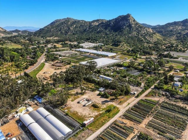 5461 Rainbow Creek, Fallbrook, CA 92028