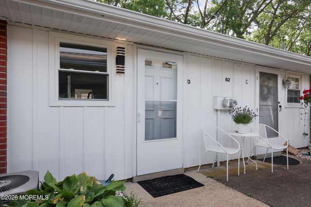 62D Buckingham Drive, Lakewood, NJ 08701