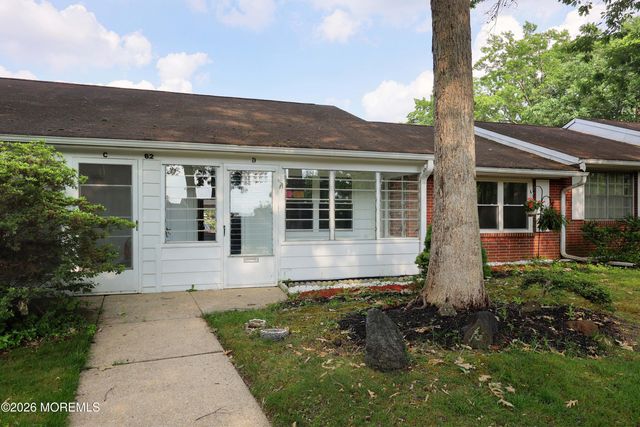 62D Buckingham Drive, Lakewood, NJ 08701