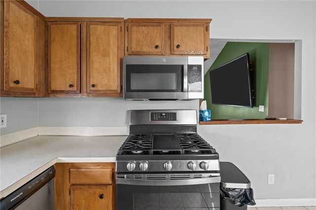 49 Martha Road, East Providence, RI 02916