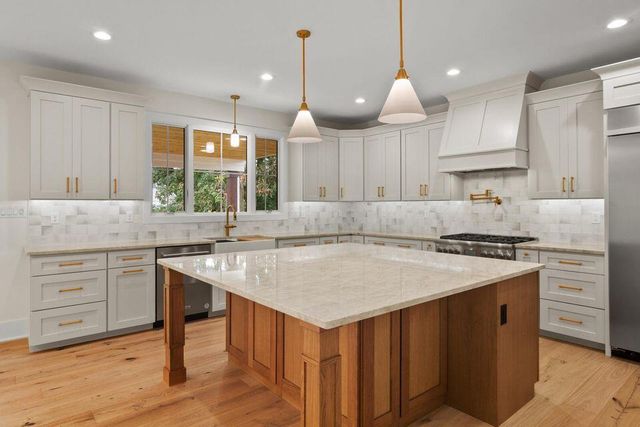 9358 Sweetspire Place, St. John, IN 46373