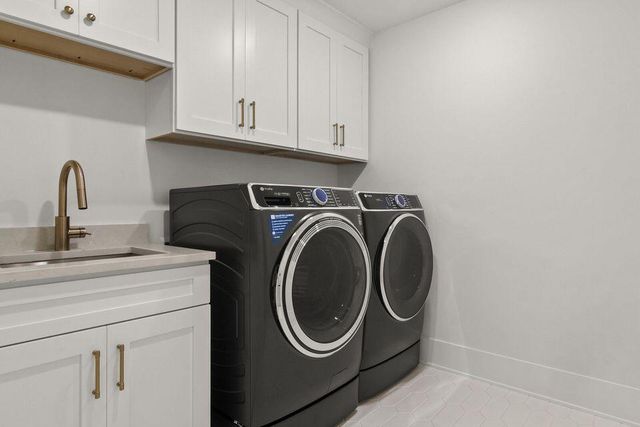 9358 Sweetspire Place, St. John, IN 46373