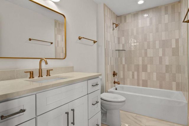9358 Sweetspire Place, St. John, IN 46373