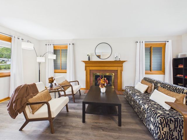 1209 Pine Street W, Stillwater, MN 55082