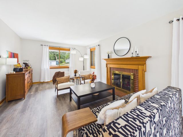 1209 Pine Street W, Stillwater, MN 55082