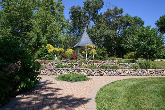 1209 Pine Street W, Stillwater, MN 55082