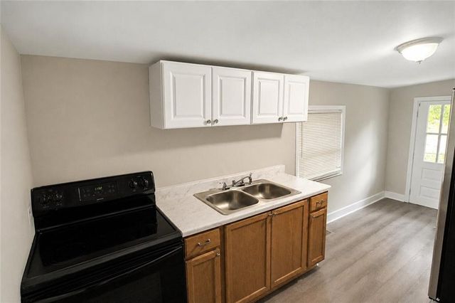 971 Sims Avenue NW, Atlanta, GA 30318