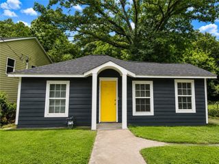 971 Sims Avenue NW, Atlanta, GA 30318