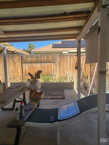 10904 Mirage Drive, Bakersfield, CA 93311