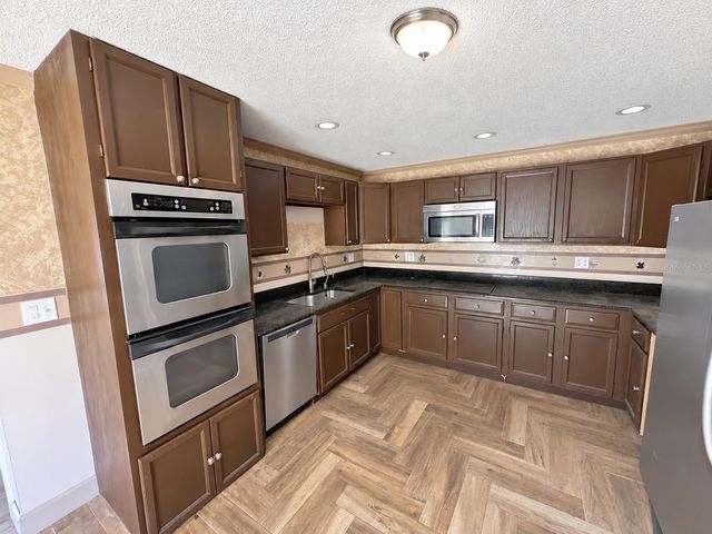 3232 LENWOOD DRIVE, New Port Richey, FL 34655