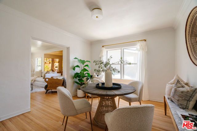 1633 Ellsmere Avenue, Los Angeles, CA 90019