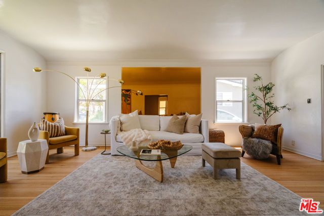 1633 Ellsmere Avenue, Los Angeles, CA 90019