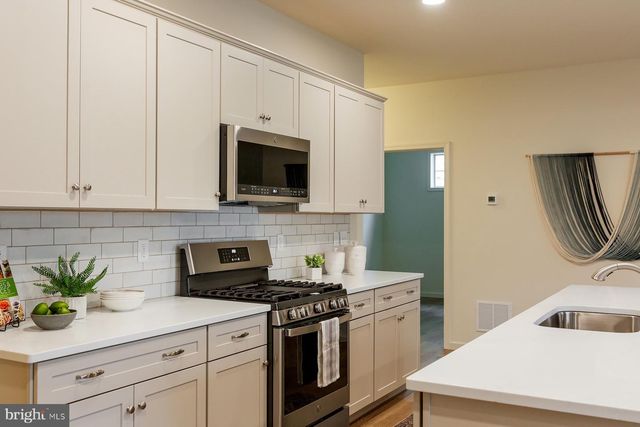 604 GREENBRIAR PATH, Cochranville, PA 19330