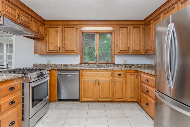 486 Old Dunstable Rd, Groton, MA 01450
