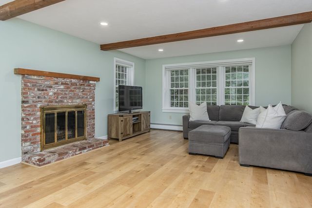 486 Old Dunstable Rd, Groton, MA 01450