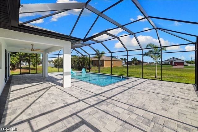 2035 NW Embers TER, Cape Coral, FL 33993