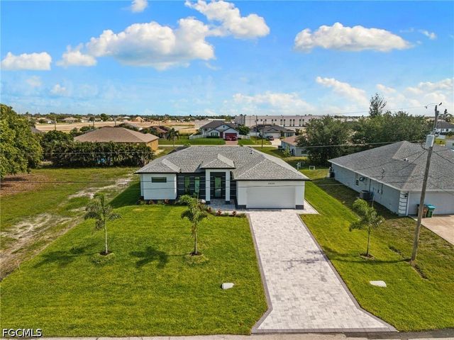 2035 NW Embers TER, Cape Coral, FL 33993