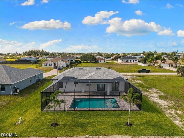 2035 NW Embers TER, Cape Coral, FL 33993