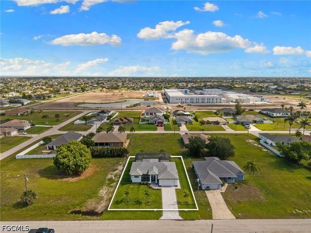 2035 NW Embers TER, Cape Coral, FL 33993