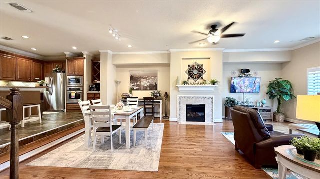 1013 Gross Street, Houston, TX 77019