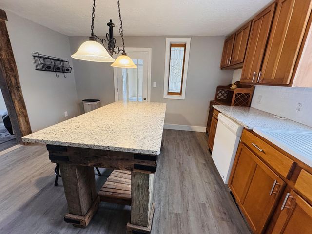 1250 S 15th Street, Niles, MI 49120