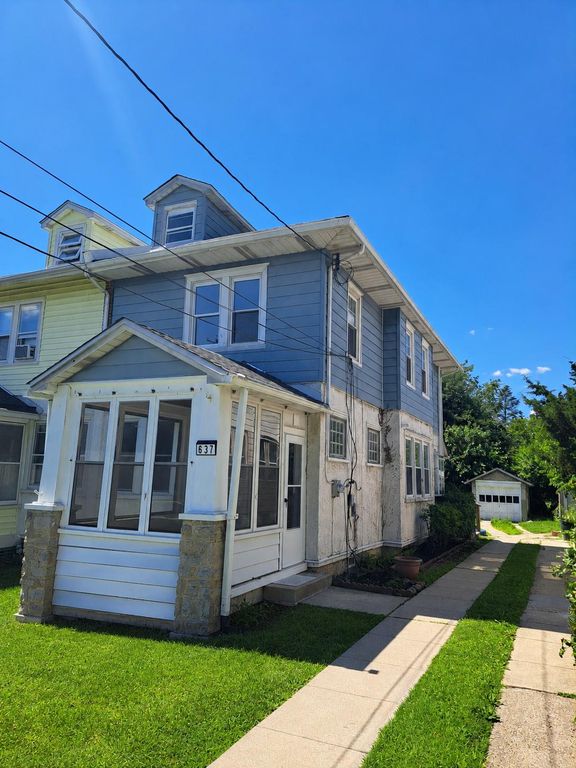 637 10TH AVE, Prospect Park, PA 19076