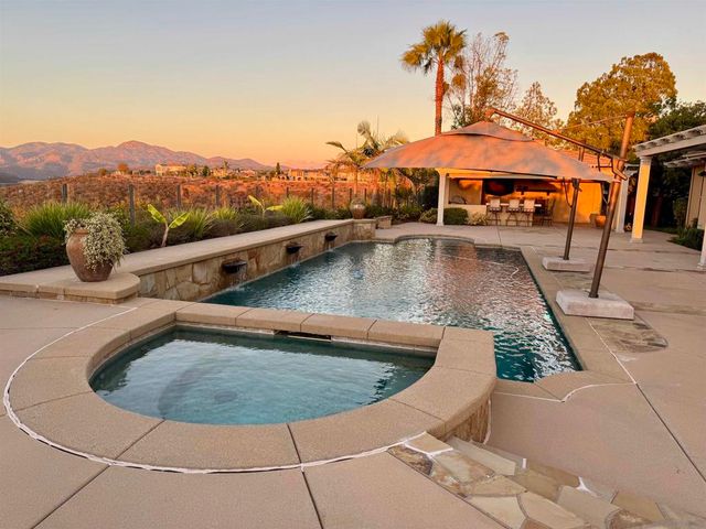 11549 Edgewood Pl, San Diego, CA 92131