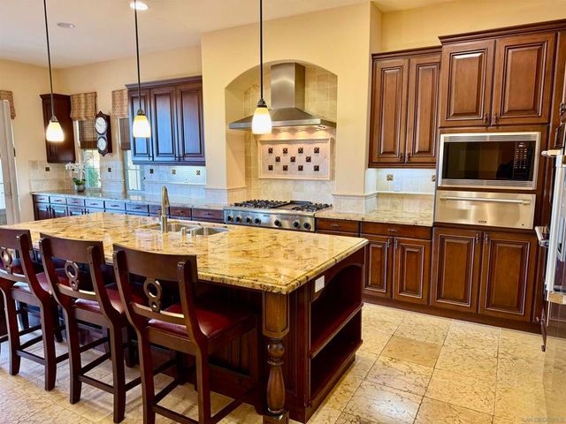11549 Edgewood Pl, San Diego, CA 92131
