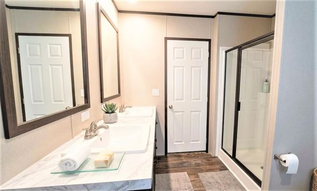 16701 E Rock Creek Road, Norman, OK 73026