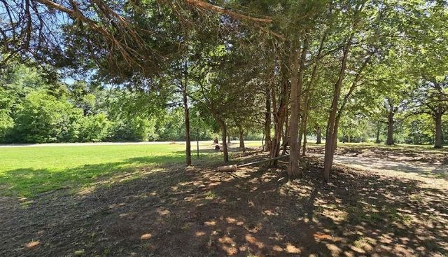 16701 E Rock Creek Road, Norman, OK 73026