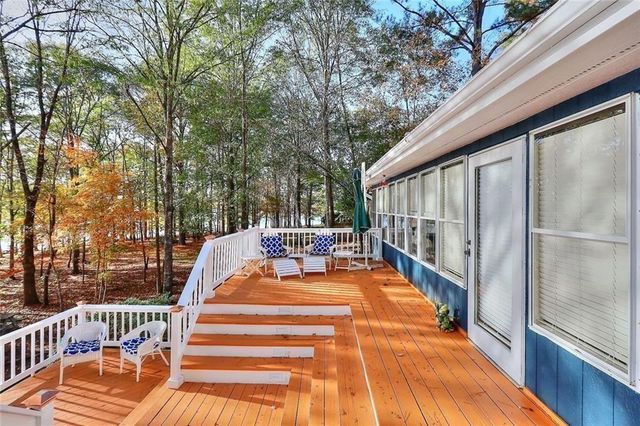 111 River Place Court, Eatonton, GA 31024