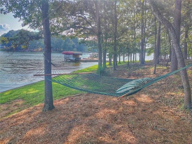 111 River Place Court, Eatonton, GA 31024