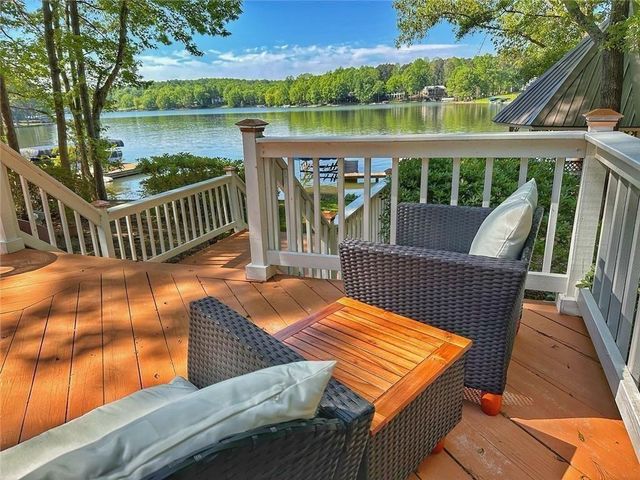 111 River Place Court, Eatonton, GA 31024