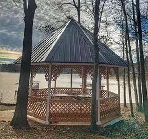 111 River Place Court, Eatonton, GA 31024