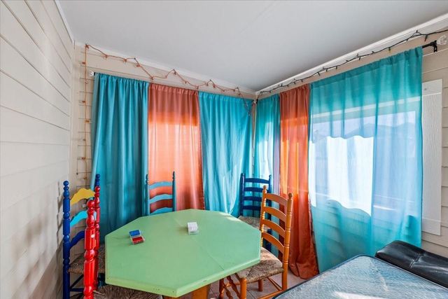 2823 Avenue Q A, Galveston, TX 77550