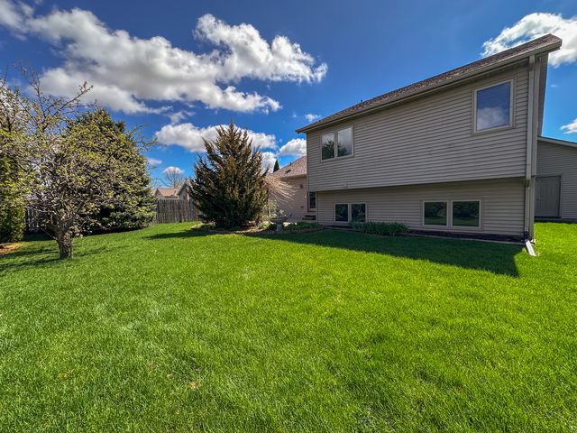 2535 Mary Street, Belvidere, IL 61008