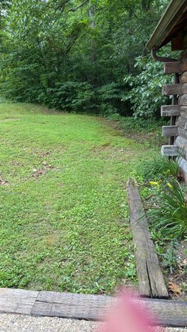 18 Oak Tree Lane, Springville, IN 47462