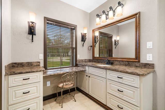 11009 Darby Loop, Conroe, TX 77385