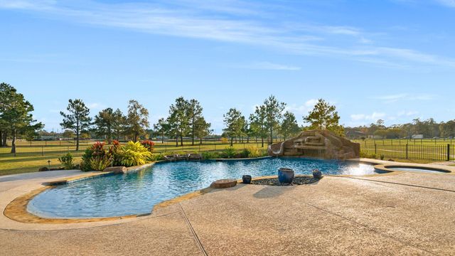 11009 Darby Loop, Conroe, TX 77385