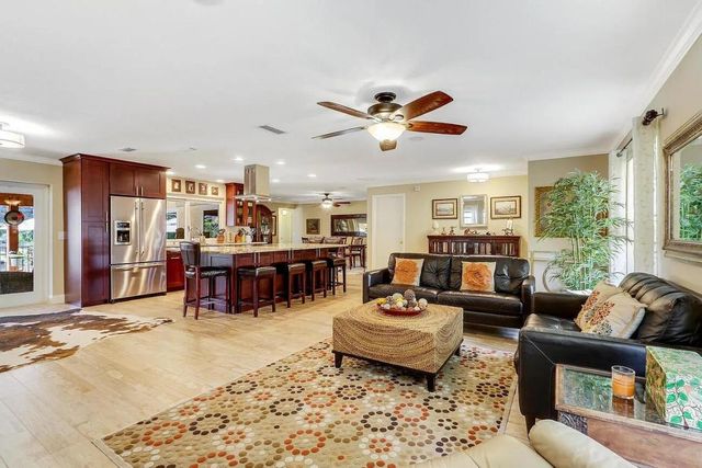 1888 Ascott Road, North Palm Beach, FL 33408