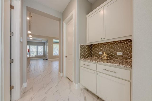 705 Campino DR, Cedar Park, TX 78613