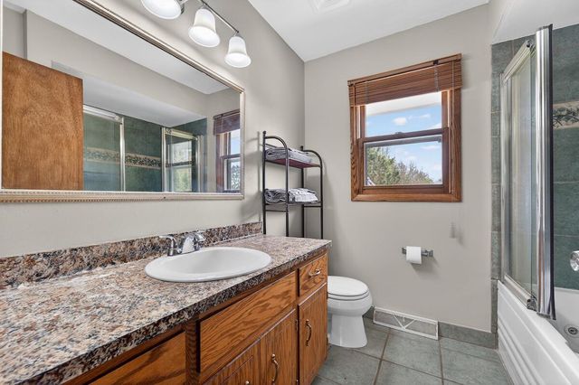 2400 Tammy LANE, Racine, WI 53402