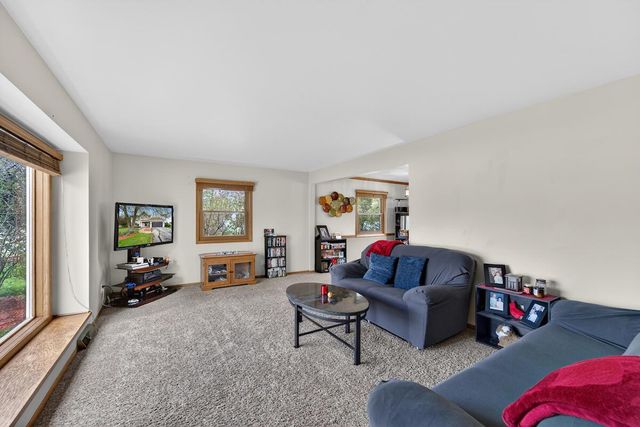 2400 Tammy LANE, Racine, WI 53402