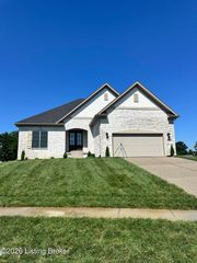 6827 Meadows Bend Ct, Orchard Grass, KY 40014