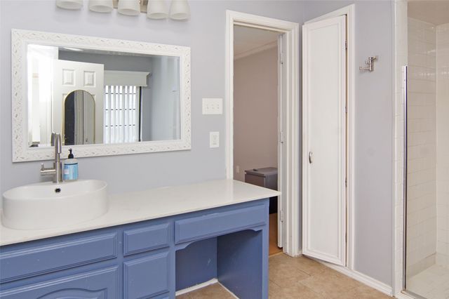 5029 Barberry Drive, Fort Worth, TX 76133